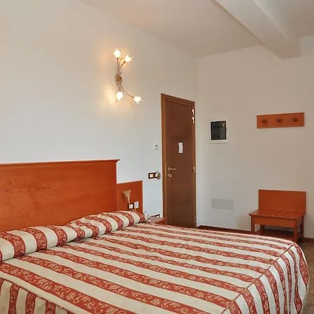 호텔 Trattoria Mingaren